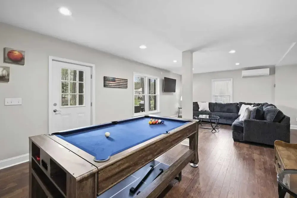 Porch Paradise by Avantstay New Pool, Firepit