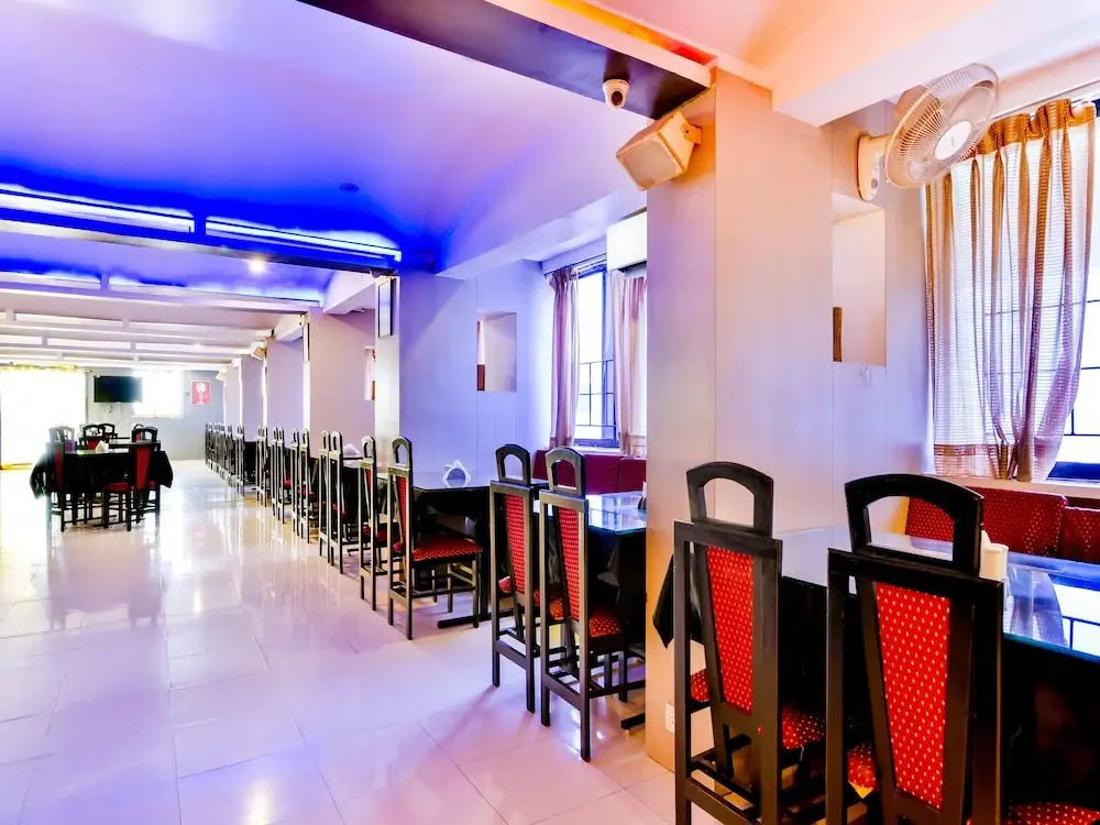 OYO 2320 Hotel Mayura Novacity