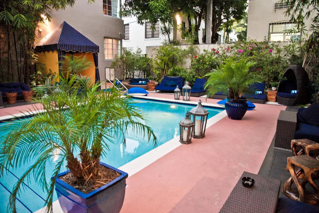 Riviera Suites