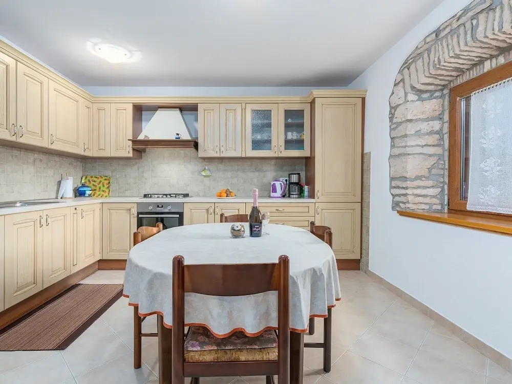 Traditional Stone Holiday House for up to 8 Persons