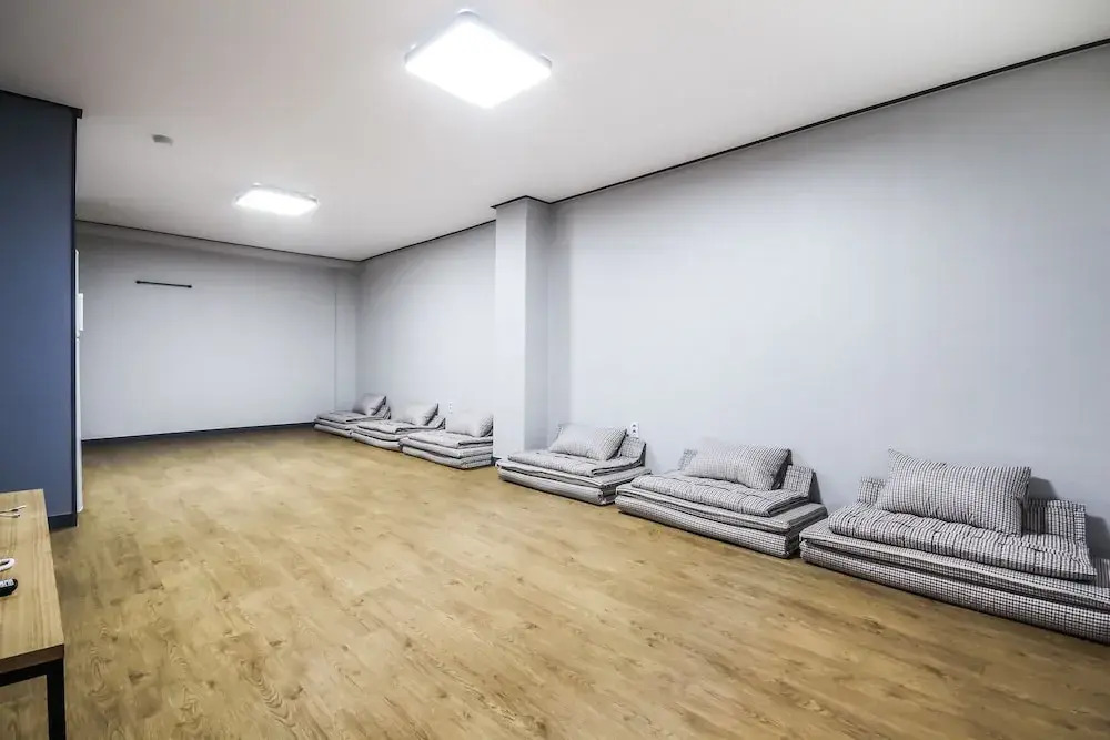 Hotel Deluxe - Hostel
