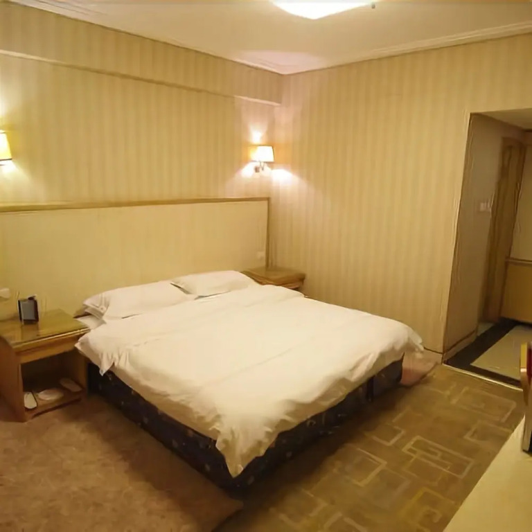 Yuzhou Zhulin Hotel