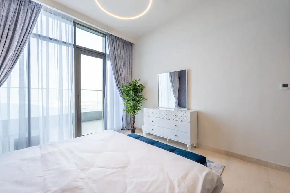 Dramatic Sea View 1 BHK ANWABYFour Apple