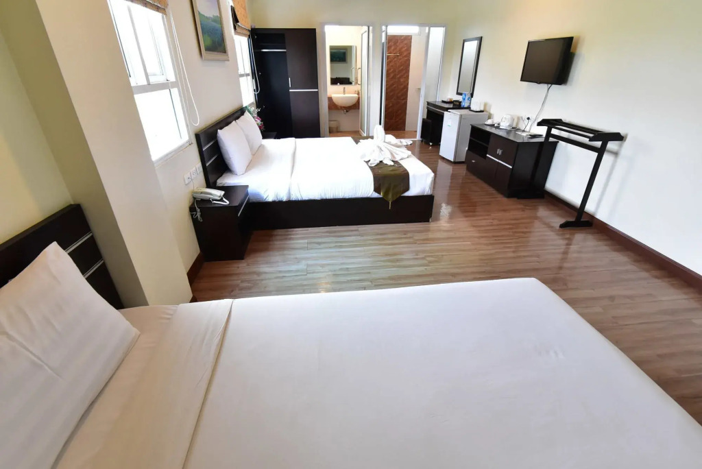 Tharakiree Place Hotel