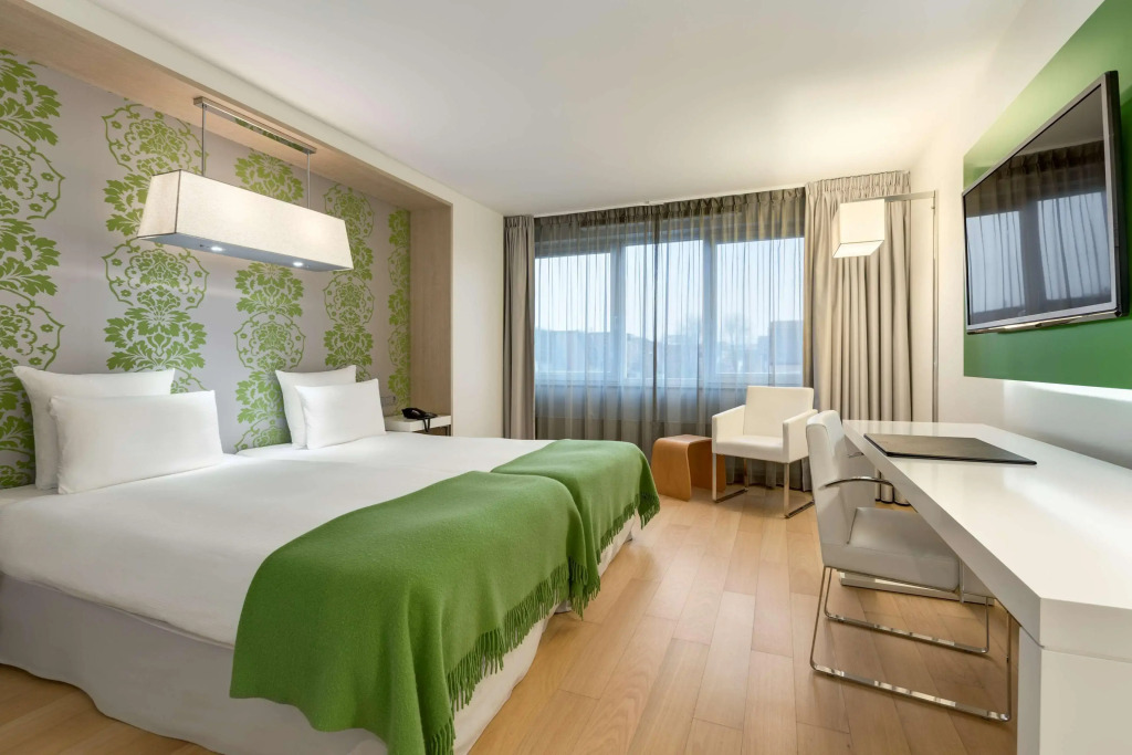 NH Groningen Hotel