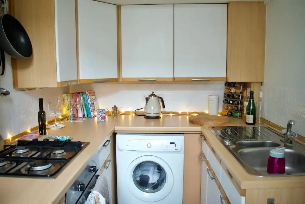 Traditional 1 Bedroom Stockbridge Home