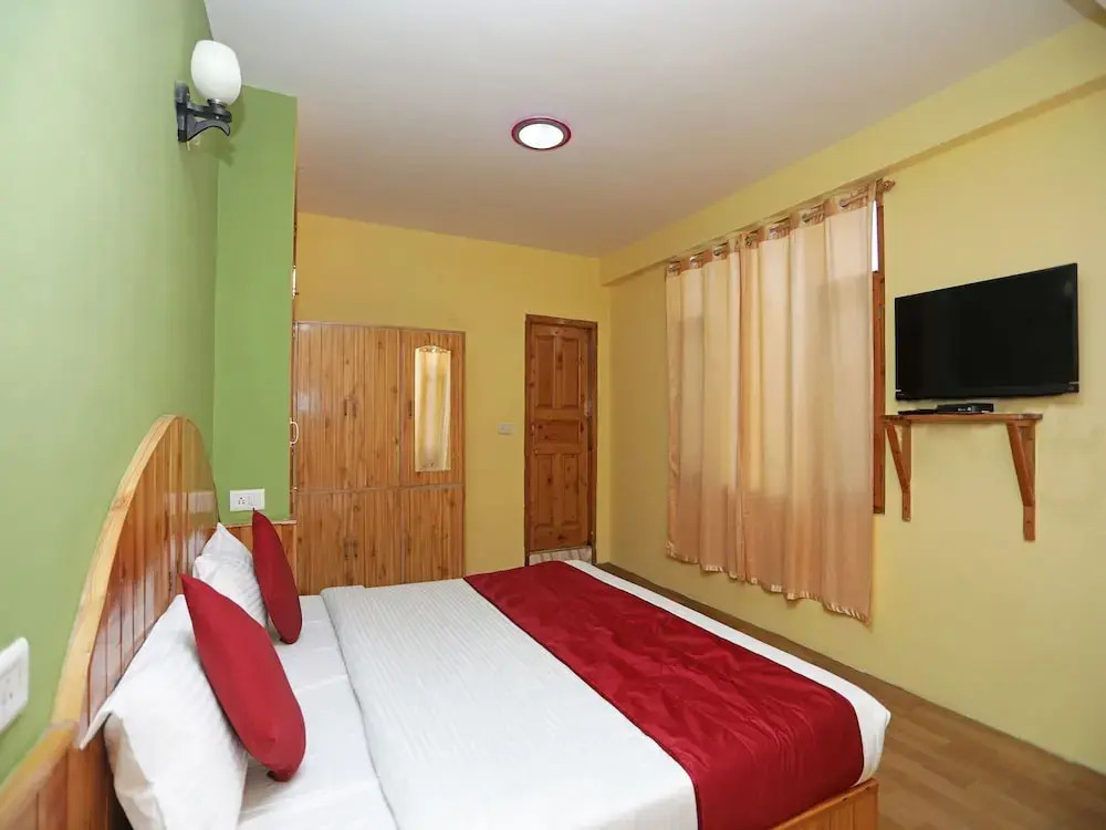 OYO 14187 Home River View Studio Shanag Road