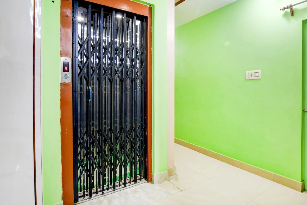 Hotel O Bolpur Central Railway Junction