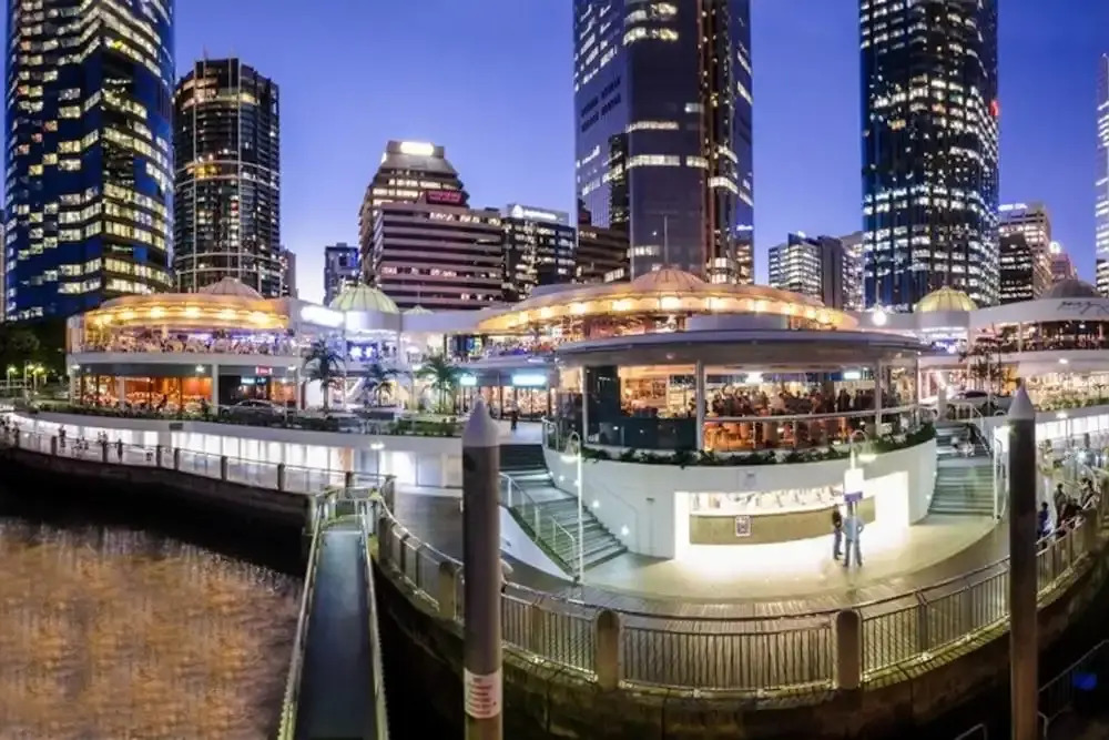 Luxury 2bed South Brisbane Qsb038