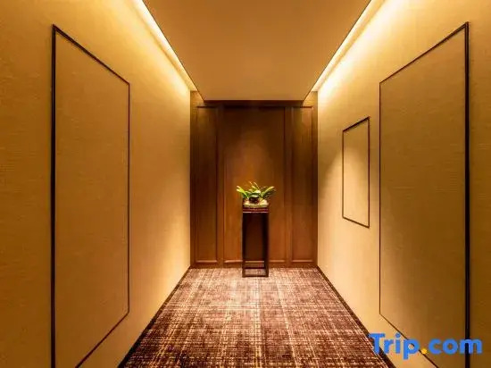 Lanhua Hotel