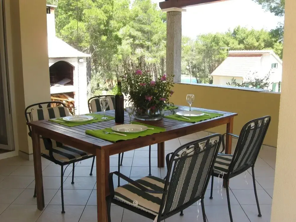 Deni - 70m From Beach - A1