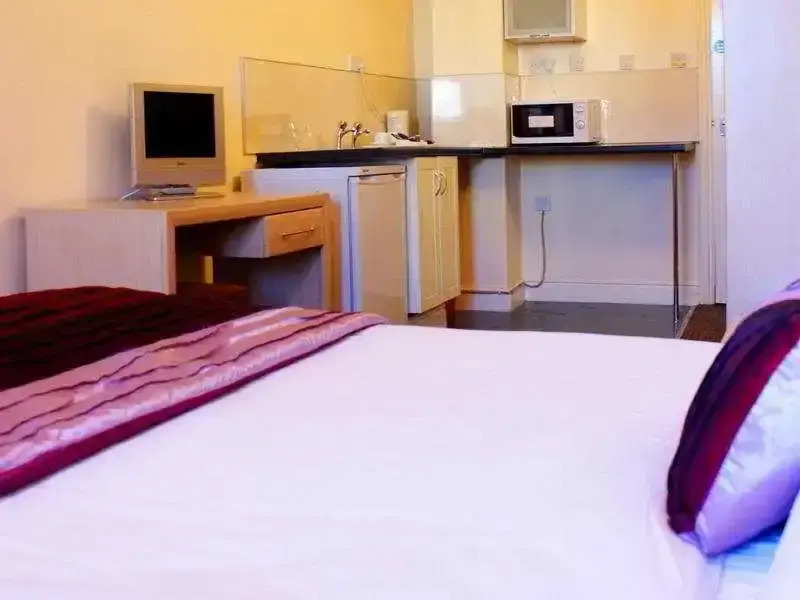 City Express Aparthotel