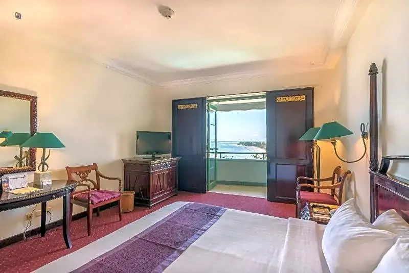 Бунгало Deluxe в Отель Bali Beach