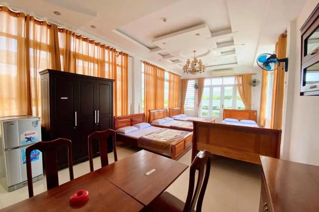Huynh Gia Bao Hotel 2