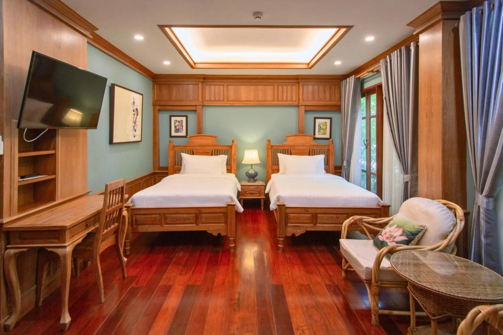 Rich Garden House Hotel