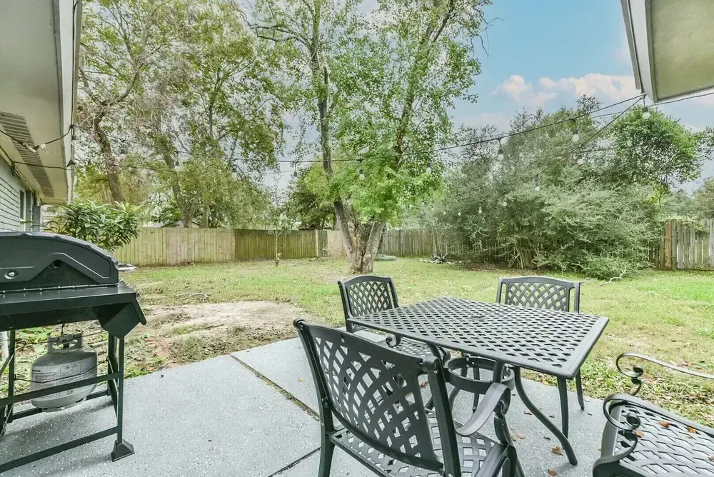 West End in SW Houston, Sleeps 10, Work-cation, King Bd, Pet, High Speed Wifi