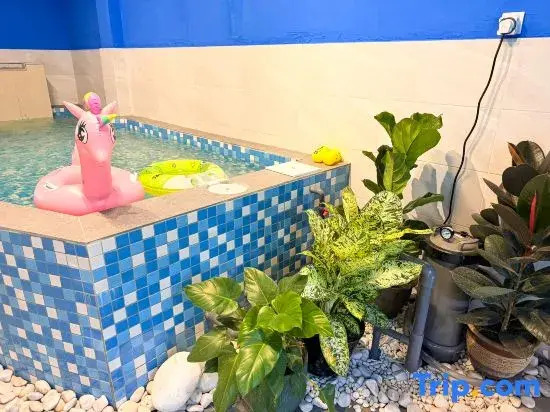 Ipoh Indoor Pool House | BBQ • Mahjong | 16 people