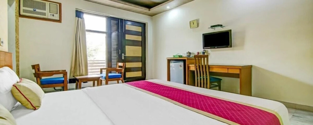 FabHotel Anand Villa