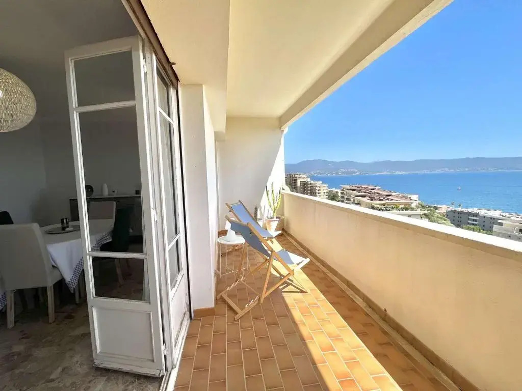 Appartement Ajaccio, 3 pièces, 4 personnes - FR-1-61-592