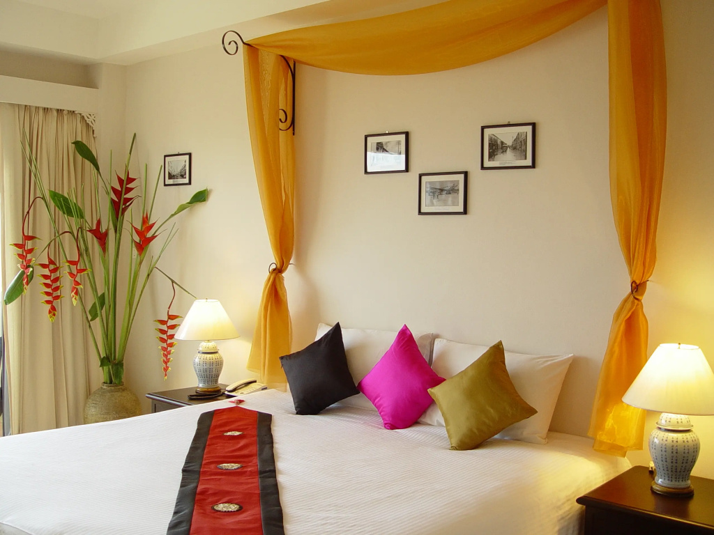 The Old Phuket - Karon Beach Resort