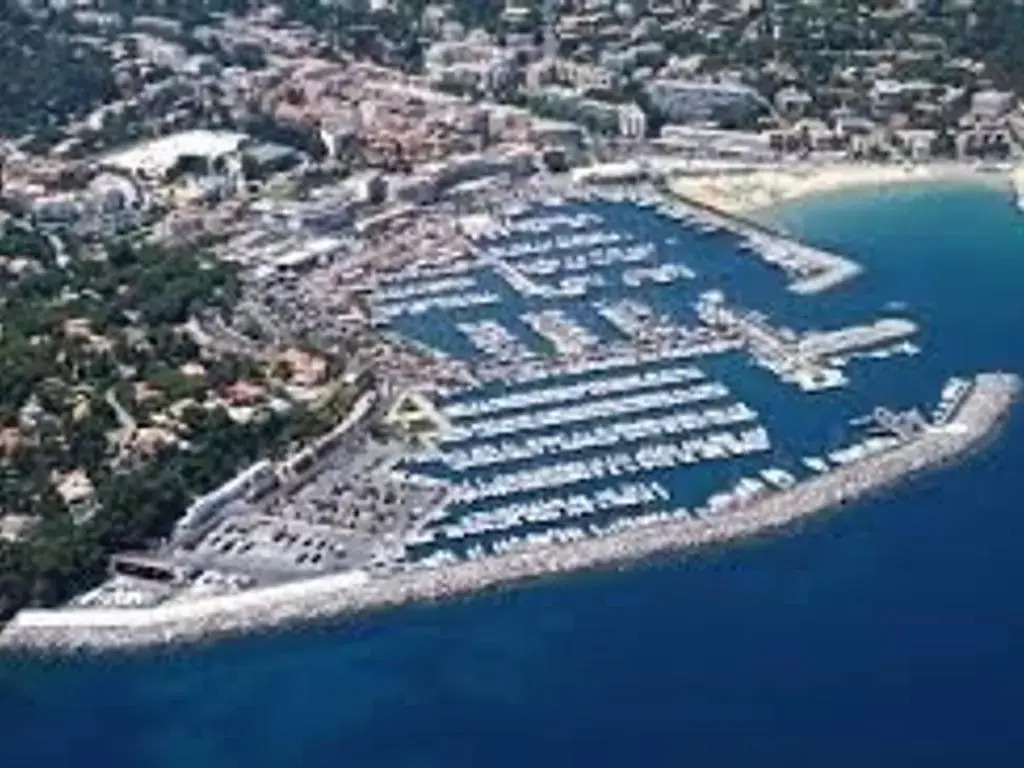 Studio Cavalaire-sur-Mer, 1 pièce, 4 personnes - FR-1-100-119