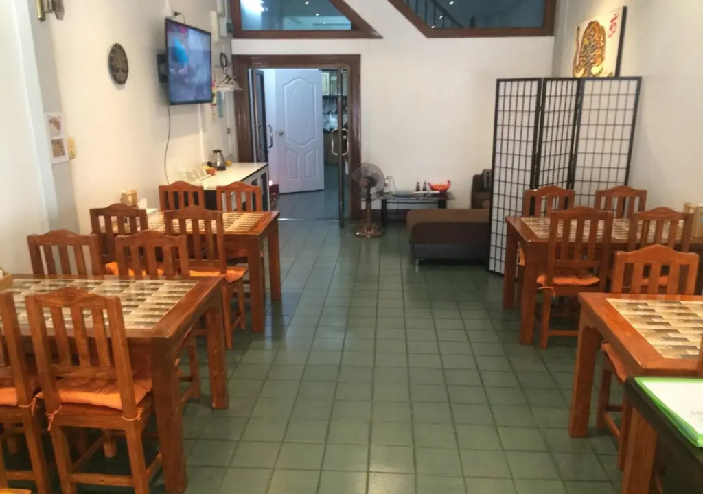 La Maison Verte Hostel