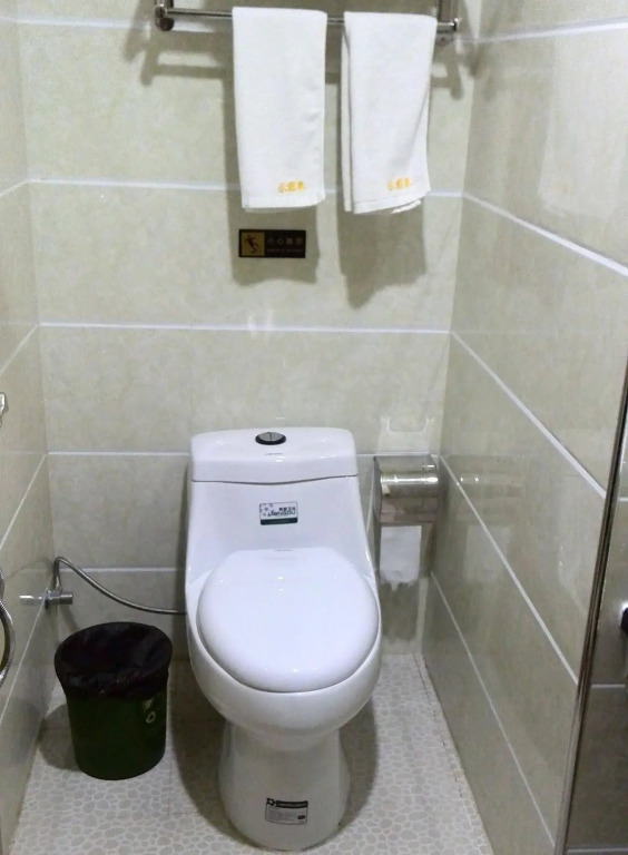 Lejunlai Business Hotel