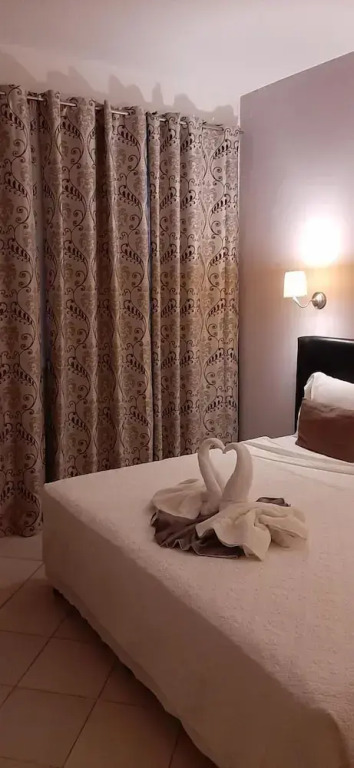 Room in Guest Room - Deluxe Double Room With Balcony in Vila do Maio
