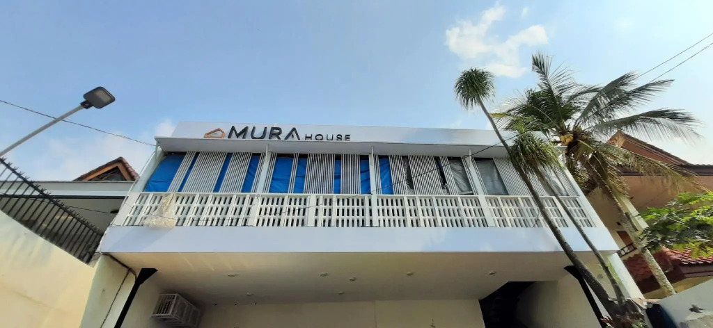 OYO 90470 Mura House Syariah