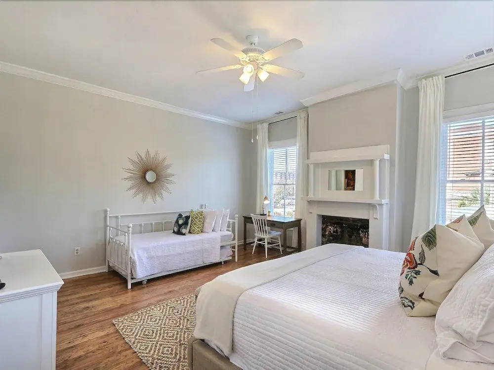 Parkside Manor by Gallery Stays