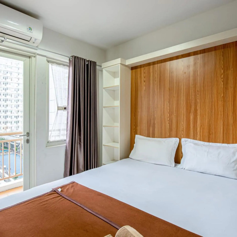 Skyland Sentul Tower Apartment