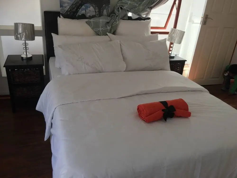 Beautiful apartment in century city