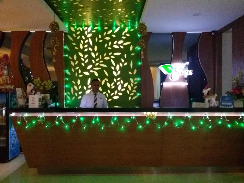 Airy Boulevard Ahmad Yani 17 Manado