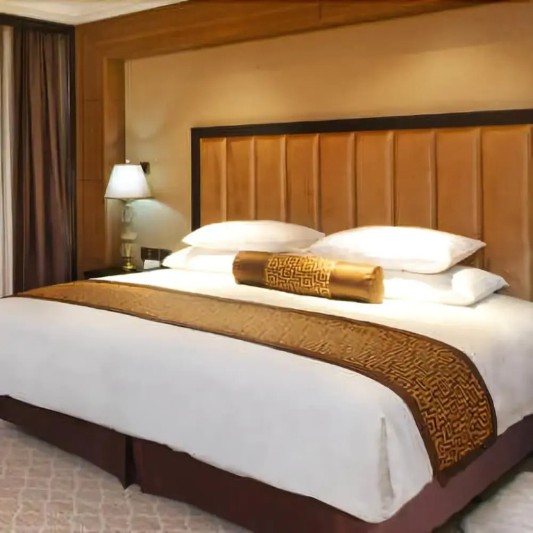 Royal Hotel