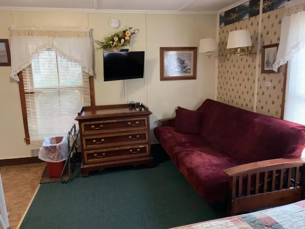 Carroll Motel & Cottages