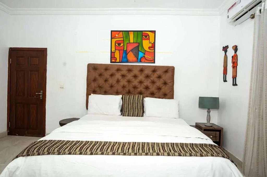Plistbooking- Astounding 3 Bedroom Apartment Short Let In Lekki Lagos Nigeria