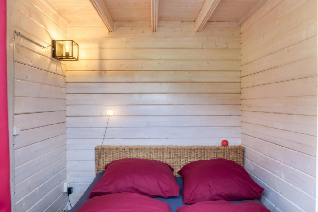Sundowner Cabin