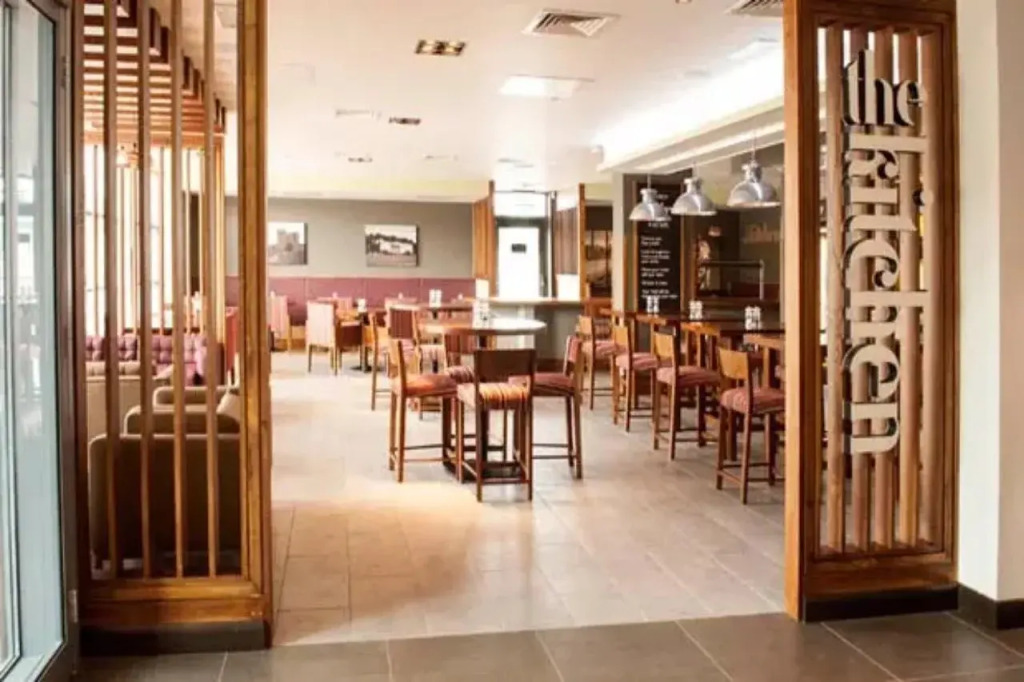 Premier Inn Manchester - Prestwich