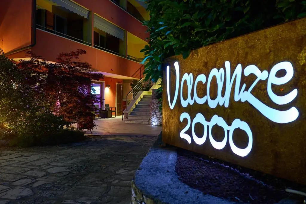 Hotel Vacanze 2000