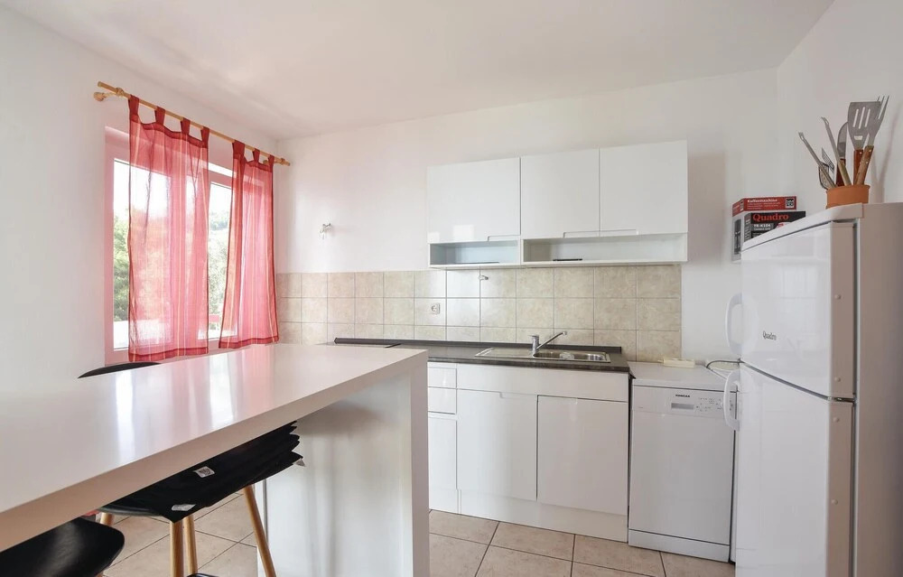 Amazing Home in Stanici With Wifi and 4 Bedrooms