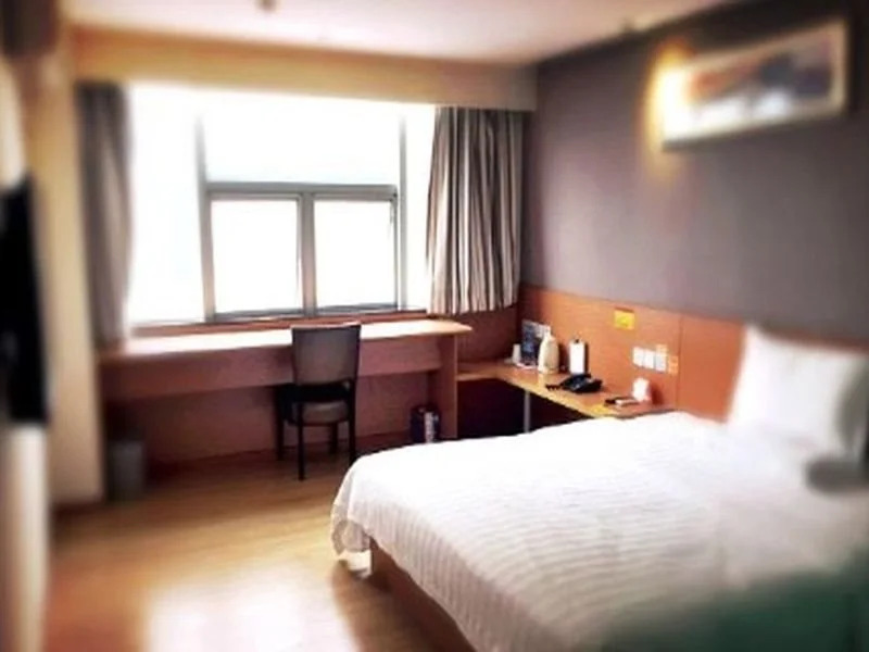 7 Days Inn Shenzhen Luohu World Trade Center Branch
