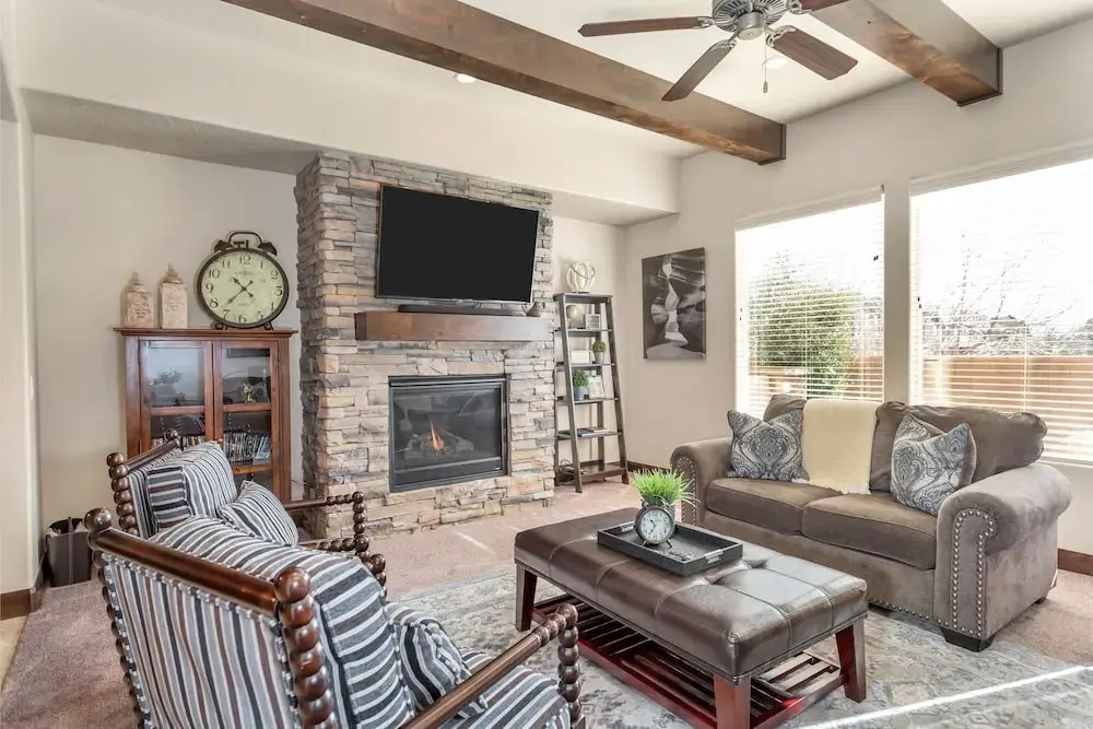 Lost Springs @ Coral Ridge Resort 3 Bedroom Townhouse by RedAwning