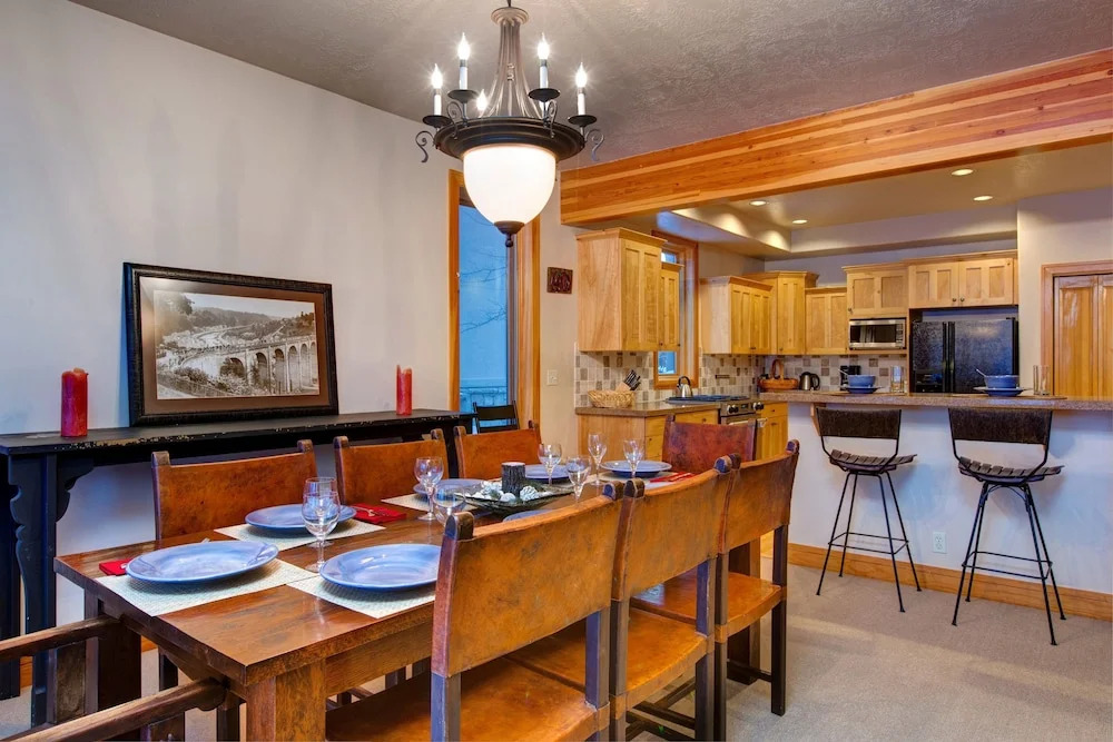 Abode at the Cove