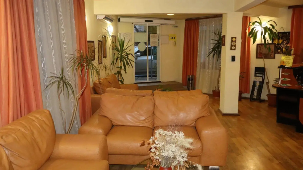 Семеен Hotel Palitra