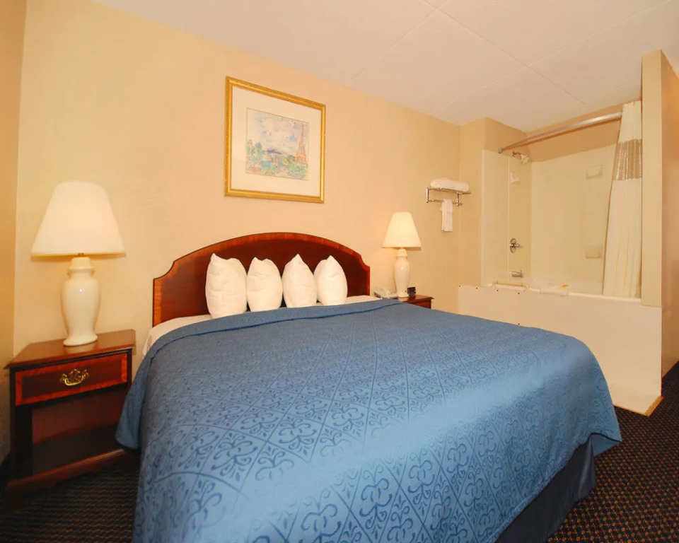 Quality Inn & Suites Waterloo-Ia (us)