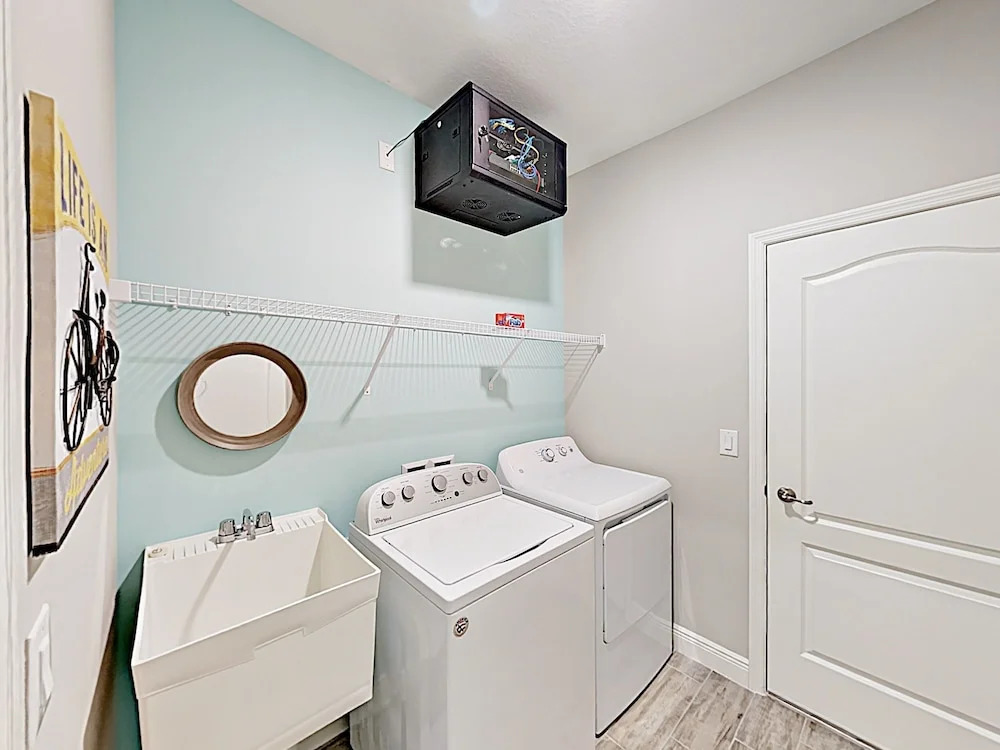 Brand-New Cape Coral Canal - 4 Br Home