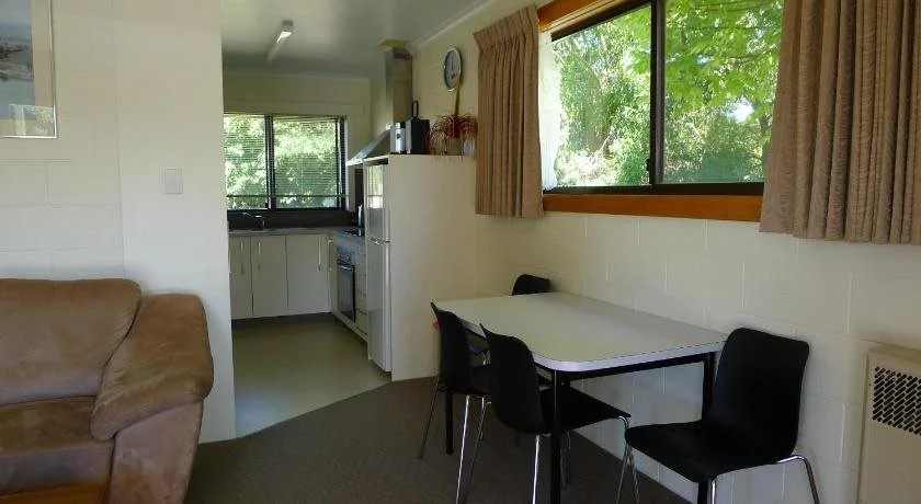 Willaway Motel Apartments