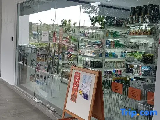 M Vertica Pure Cove Kuala Lumpur 12pax