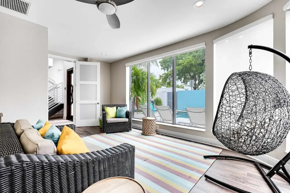 NEW 3-story Townhome With Pool Room Expansive Balcony Seconds Away From Las Olas