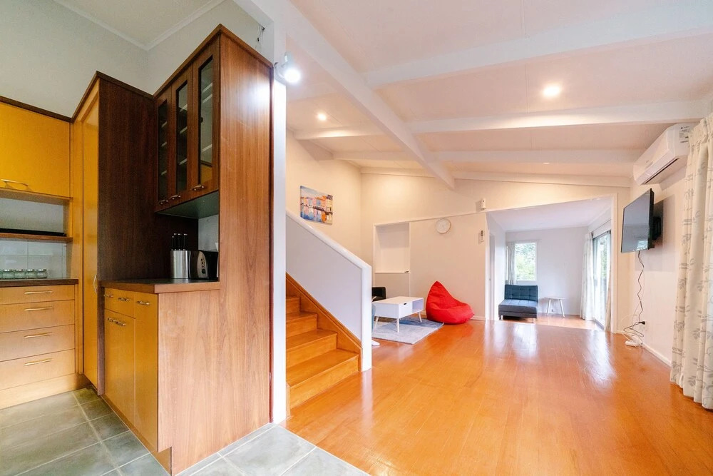 Takapuna Modern Vacation Home